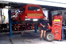 Club-Red-Cars-Servicing-Department