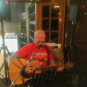 Tony-Inman-playing-guitar